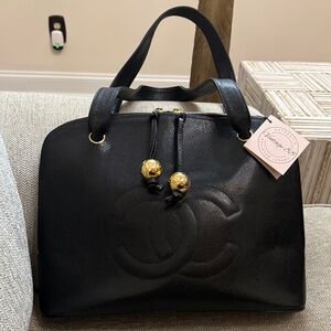 Pre owned Chanel Decacoco Done Ball charm  shoulder tote
